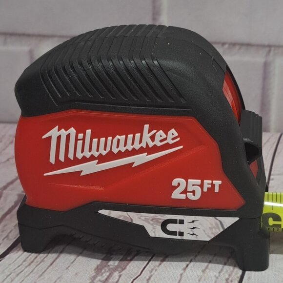 MIlwaukee 25' Compact Wide Blade Magnetic Tape Measure Double Sided 48-22-1025M - Picture 2 of 7